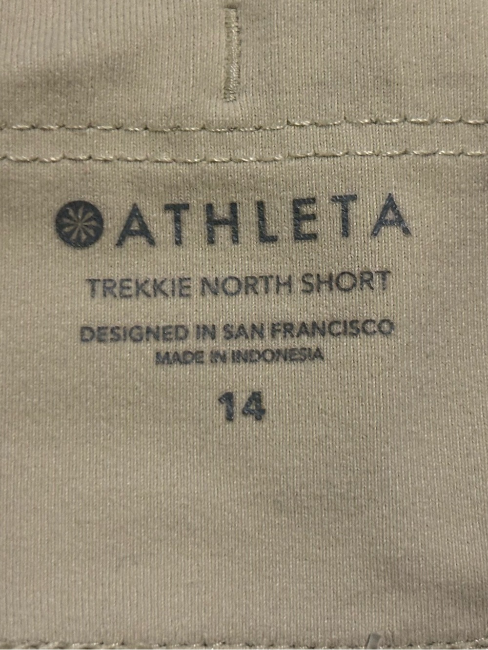 Athleta Trekkie North Shorts Khaki Tan Hiking Travel Utility Size 14 - Picture 3 of 5